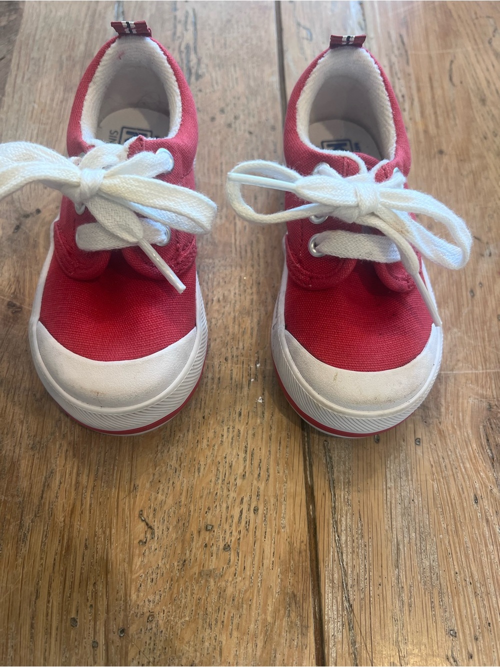 Keds Graham Red/White Canvas Memory Foam Lace-Up Low Top Sneaker US 5 M